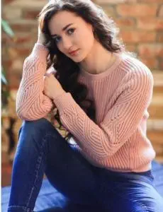 Elite escort service in Ahmadpur for home and hotel visits